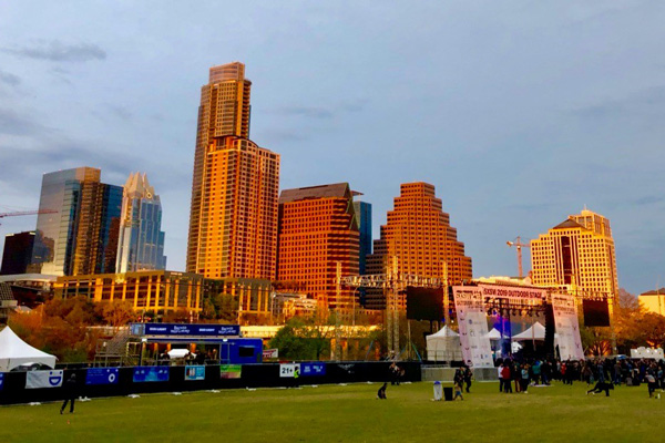 SXSW-001