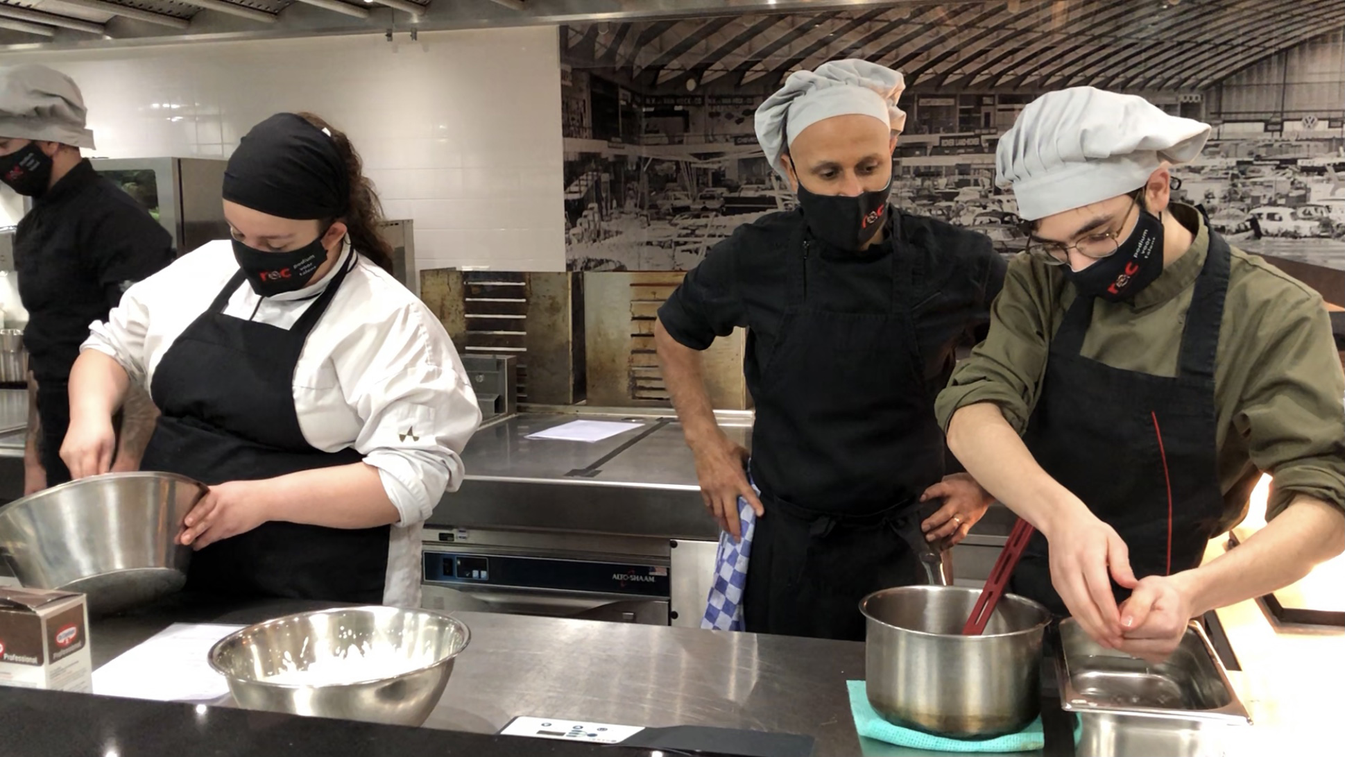 RAI Amsterdam cooks up kitchen space for catering students and hot meals for the homeless