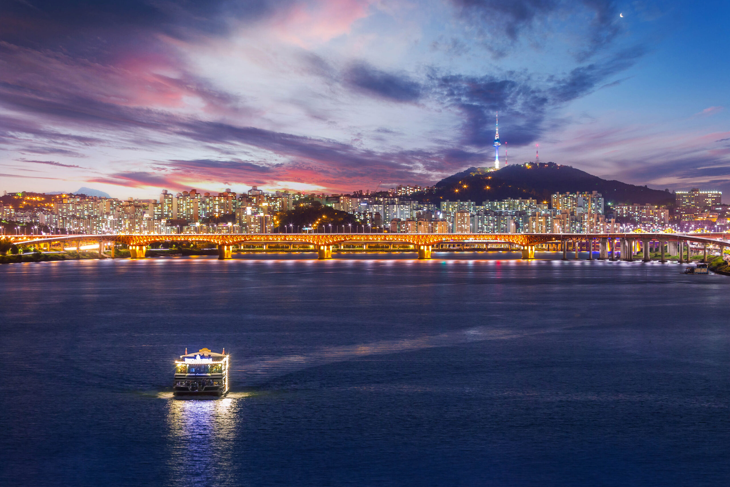 Seoul Cover_NSeoulTower_HangangRiver_Ferry