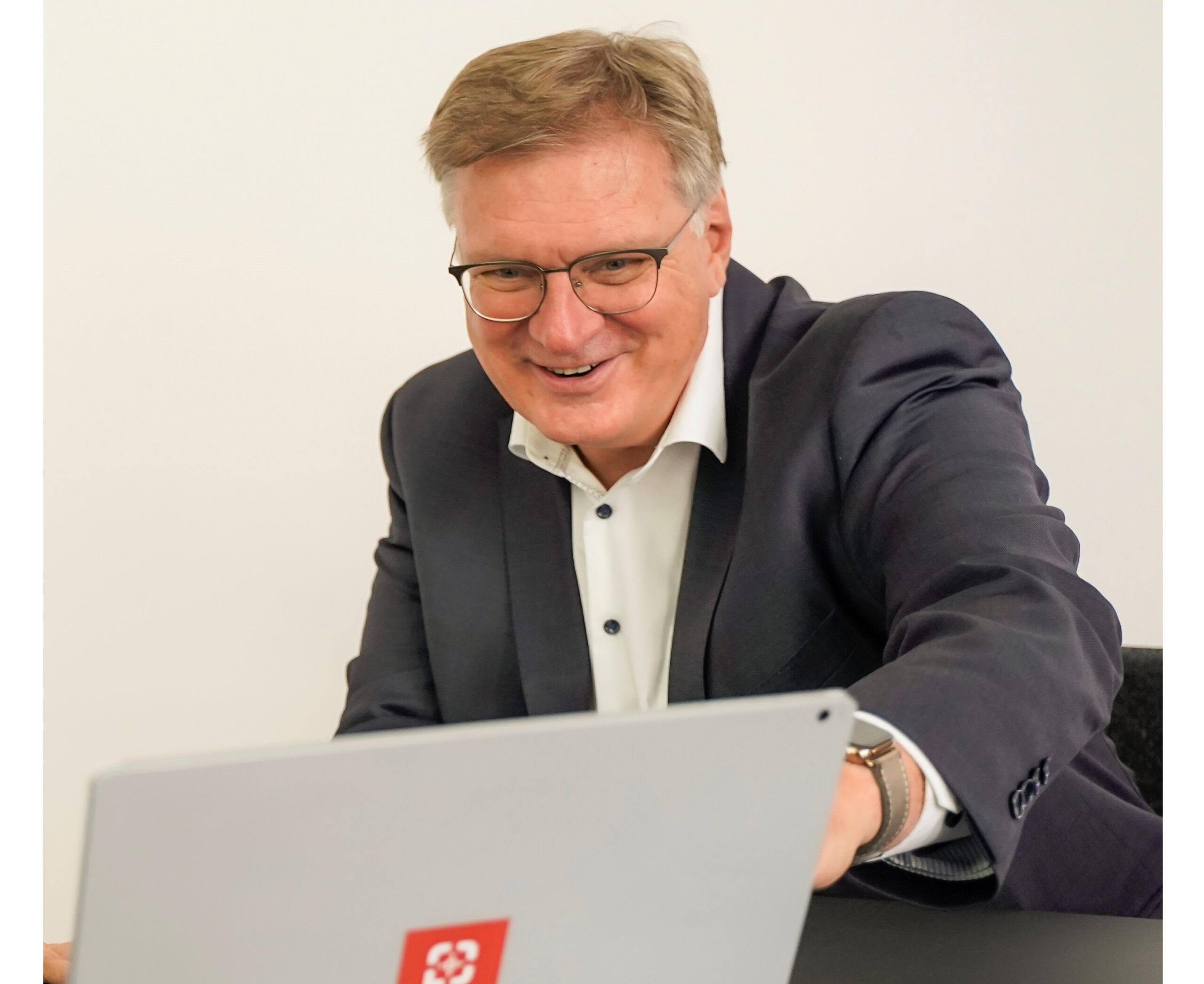 ExpoPlatform joins with Adventics for German market growth