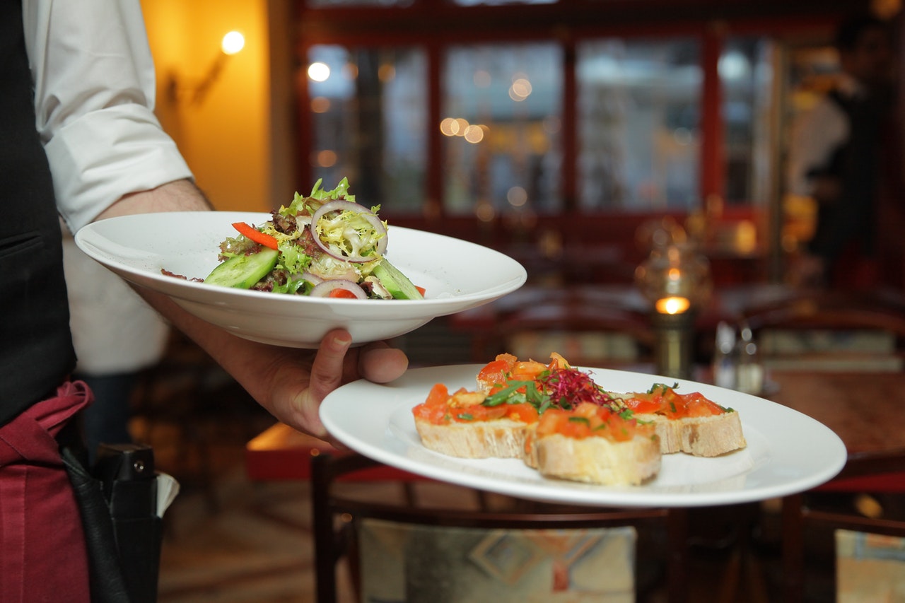 Migration Advisory Committee closes door on hospitality staff in post-Brexit Britain
