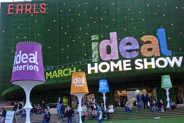 Media 10 signs deal with ITV