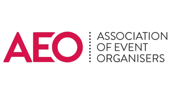 AEO partners with uptakeAI to provide AI training