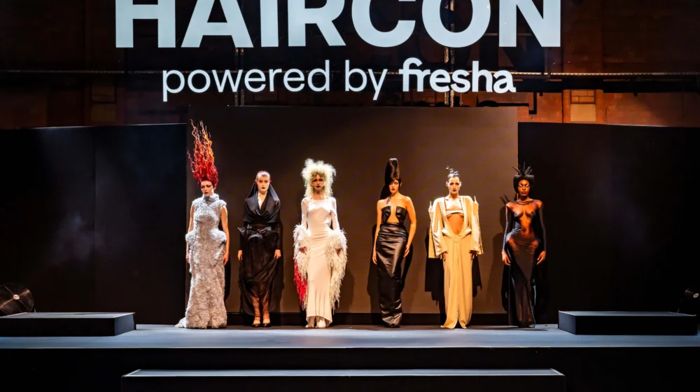 HairCon leading image main stage