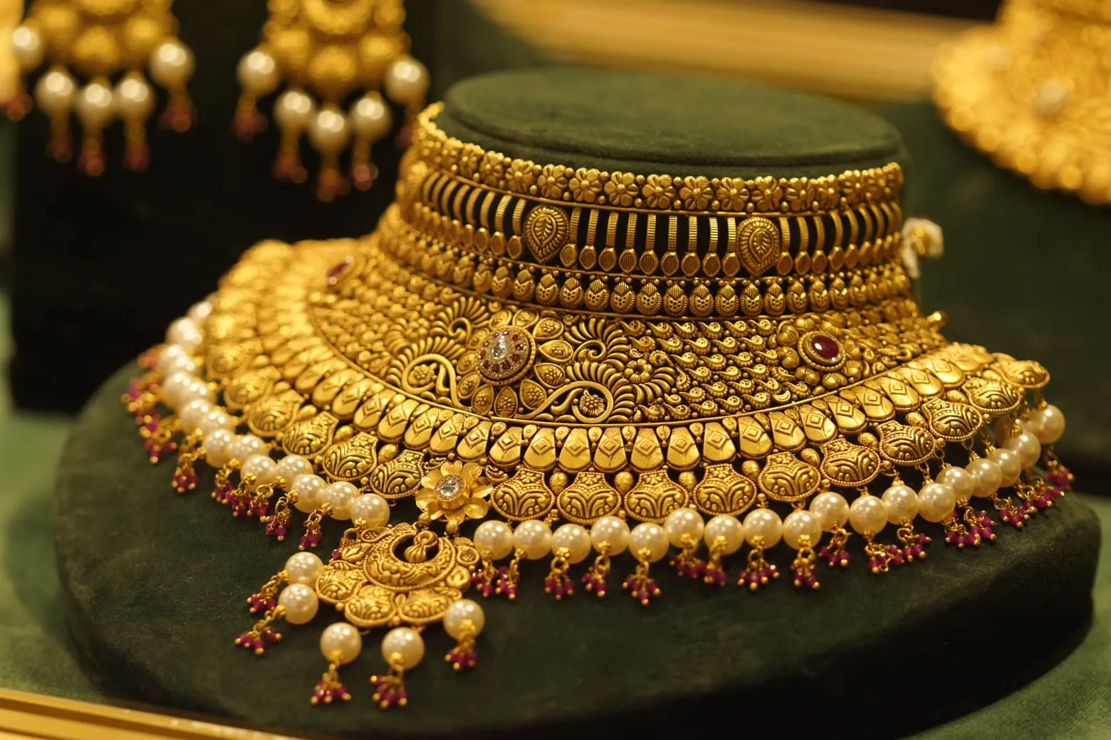 Delhi Jewellery & Gem Fair 2026 sparkles with export potential