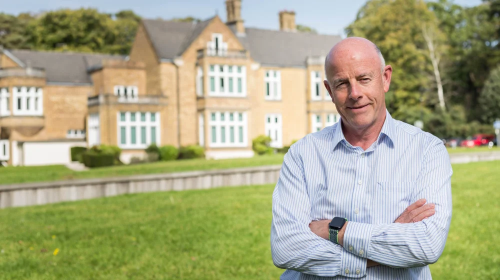 Pete Gillett headshot